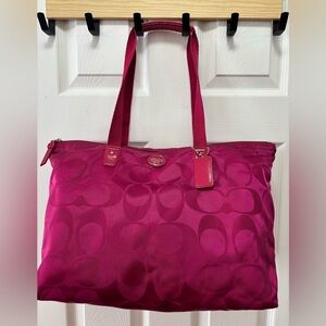 Coach Getaway Signature Nylon XL Weekender Tote in Magenta & Cosmetic Pouch VGUC